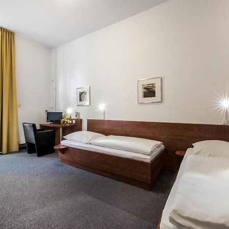 Отель Cjd Bonn Castell Номер фото