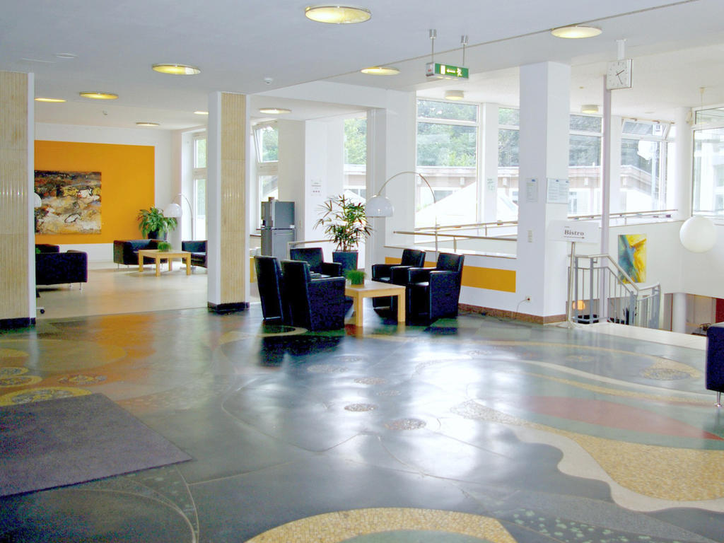Отель Cjd Bonn Castell Экстерьер фото