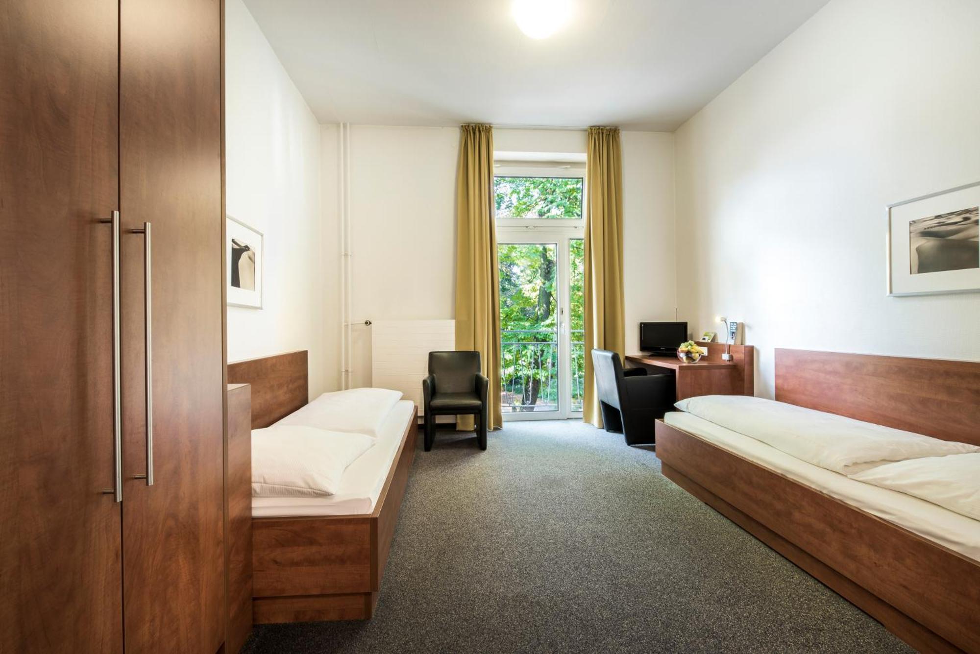 Отель Cjd Bonn Castell Номер фото