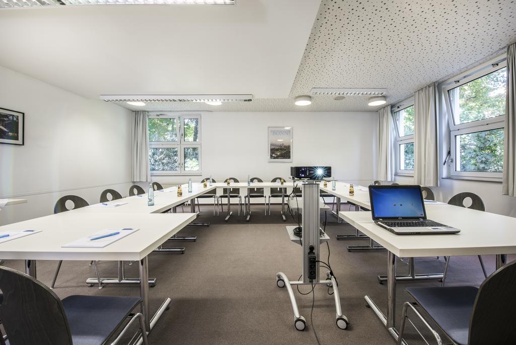 Отель Cjd Bonn Castell Экстерьер фото