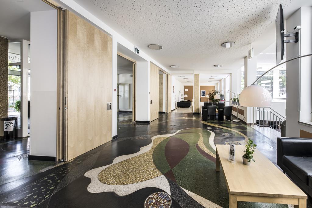 Отель Cjd Bonn Castell Экстерьер фото