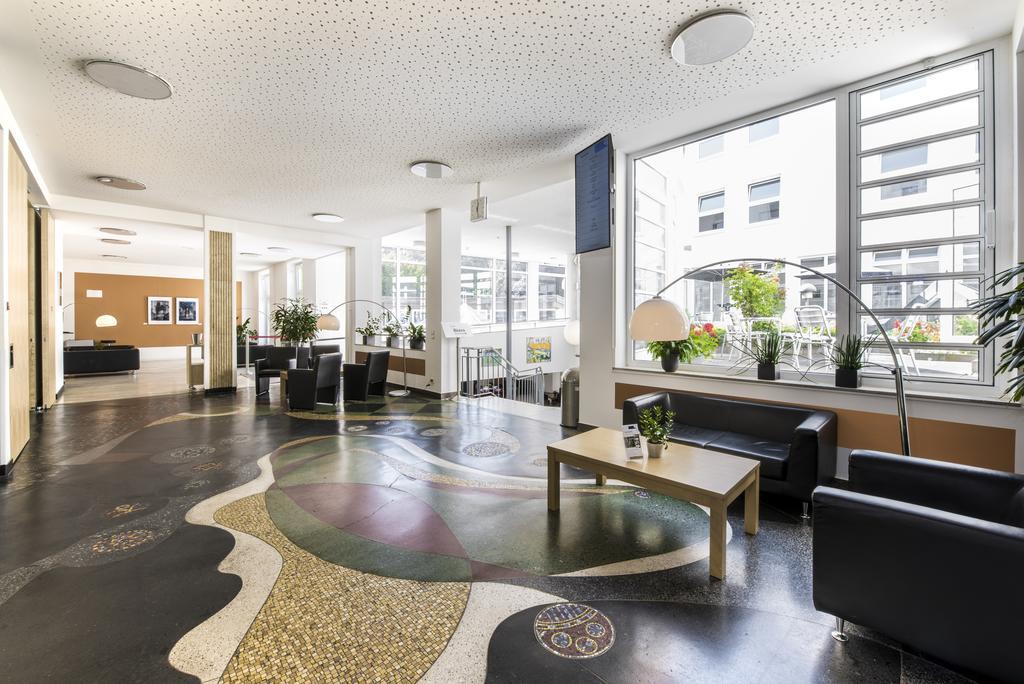 Отель Cjd Bonn Castell Экстерьер фото